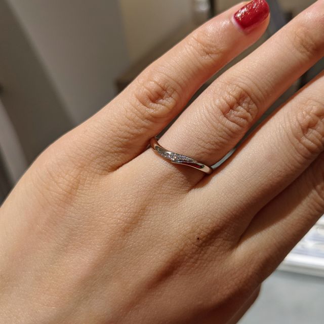 【アイプリモ(I-PRIMO)の口コミ】 予算内で可愛いデザインが色々見れるなあと思いました。デザインも様々で…