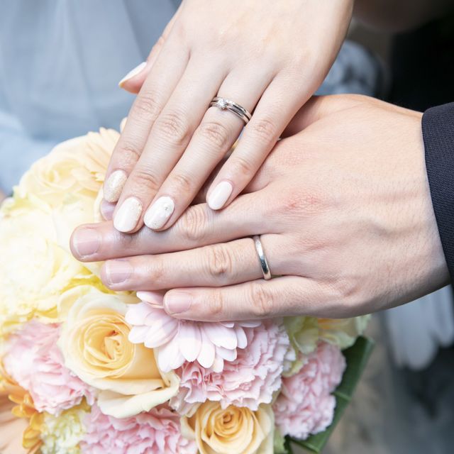 【ティファニー(Tiffany & Co.)の口コミ】 デザインに一目惚れでした。
元々大好きなブランドで、事前にネットで調べ…