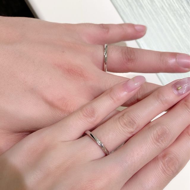 【TRECENTI(トレセンテ)の口コミ】 メンズもレディースも一見シンプルですが、流れるようなデザインがとても…