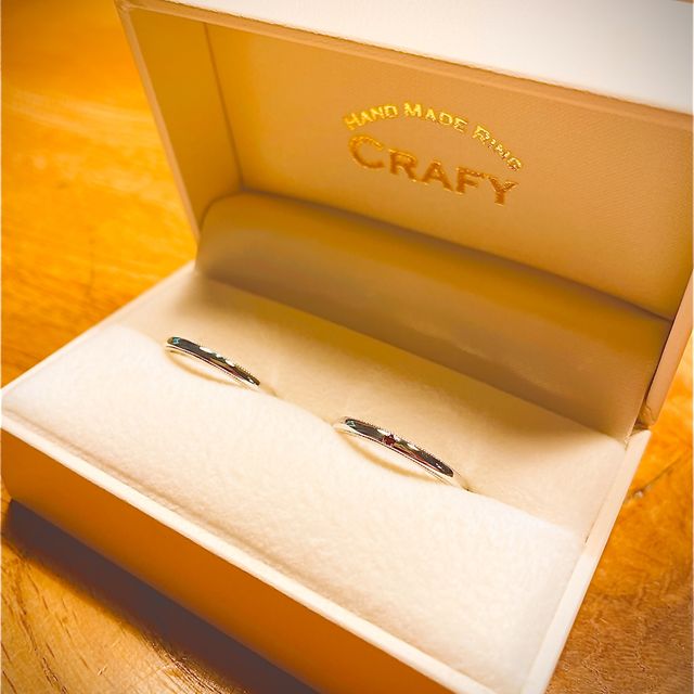 【CRAFY(クラフィ)の口コミ】 価格が1番の決め手でした。それに加えて、自分で指輪をデザイン出来るとこ…