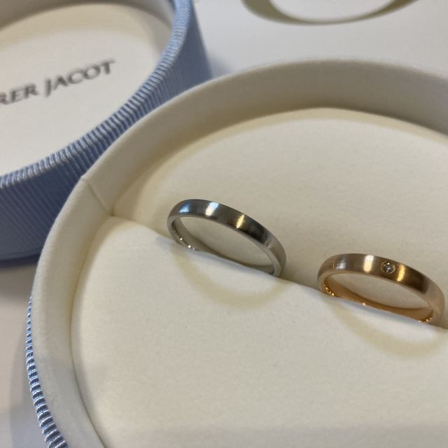 【【閉業】フラー・ジャコー(FURRER-JACOT)の口コミ】 結婚指輪は常に着けていたいので、
私服にもスーツにも合うような
シンプ…
