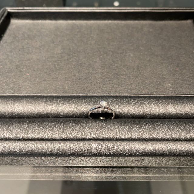 【エクセルコダイヤモンド(EXELCO DIAMOND)の口コミ】 ダイヤモンド自体の説明も詳しくして頂けました。2人ともちゃんとしたお店…