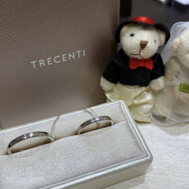【TRECENTI(トレセンテ)の口コミ】 普段使いを考えて、ダイヤも何も付いていないシンプルなプラチナの指輪を…