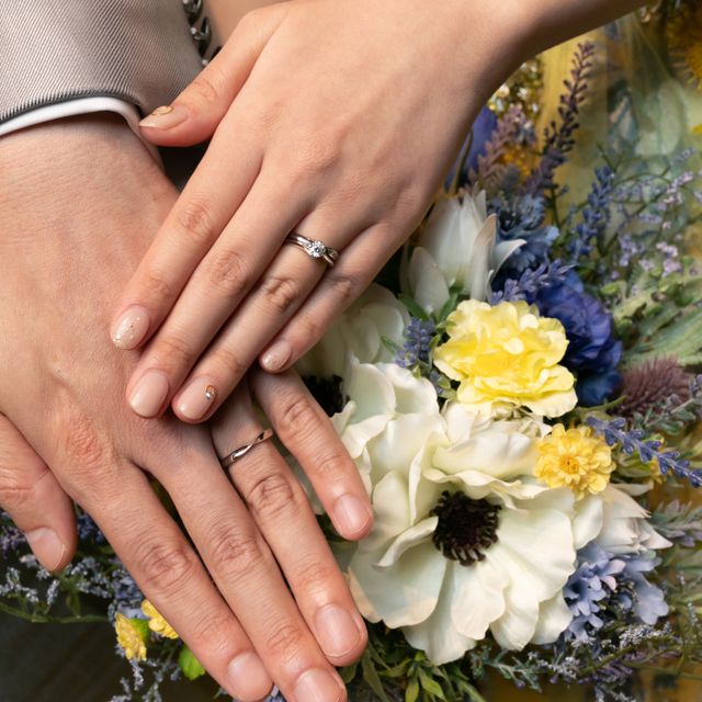 【銀座ダイヤモンドシライシの口コミ】 ホームページで、色々なデザインを見て、ある程度候補を絞ってからいきま…