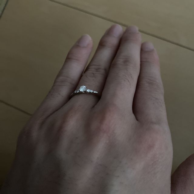 【4℃ BRIDAL(ヨンドシーブライダル)の口コミ】 指輪の書かれた意味とつける人がマッチングしたから、この指輪にした。店…