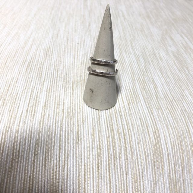 【renri(レンリ)の口コミ】 グリーンゴールド等の珍しいカラーを取り扱っていたため、決めさせていた…