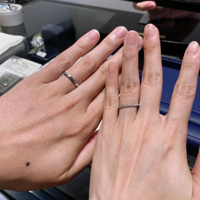 【銀座ダイヤモンドシライシの口コミ】 ダイヤモンドとデザインがとても気に入りました。価格も他社製品と比べて…