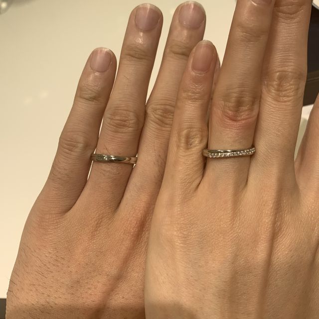 【4℃ BRIDAL(ヨンドシーブライダル)の口コミ】 クラスになっているデザインがとても可愛かった。ハーフエタニティーで探…