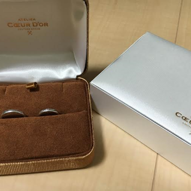 【Galopine & Galopin(ガロピーネガロパン)の口コミ】 シンプルなデザインの指輪を探していました。女性の方にはダイヤがついて…