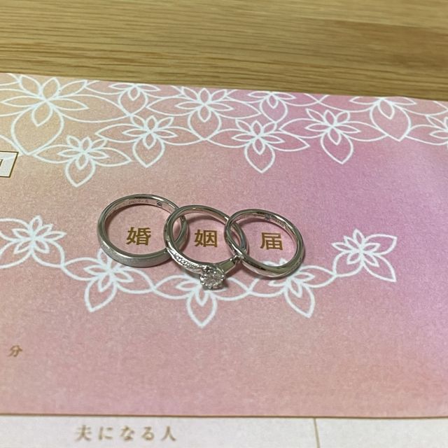 【銀座ダイヤモンドシライシの口コミ】 シンプルなデザインを探していましたが、思い通りのものに出会えました。…