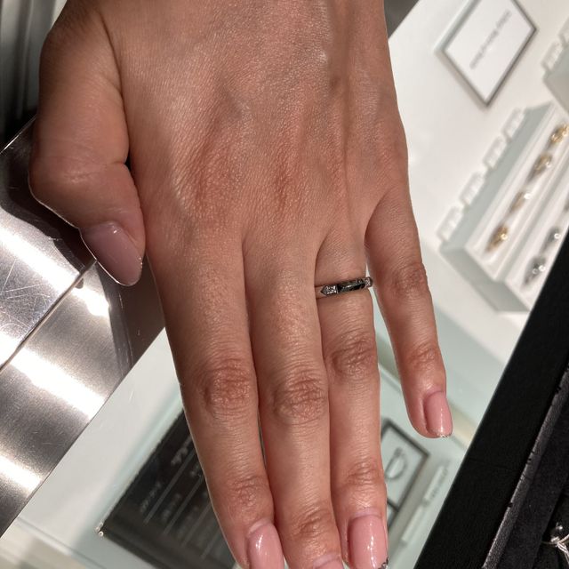 【ティファニー(Tiffany & Co.)の口コミ】 元々はミル打ちの結婚指輪を希望していて、いろんなブランドさんを見に行…