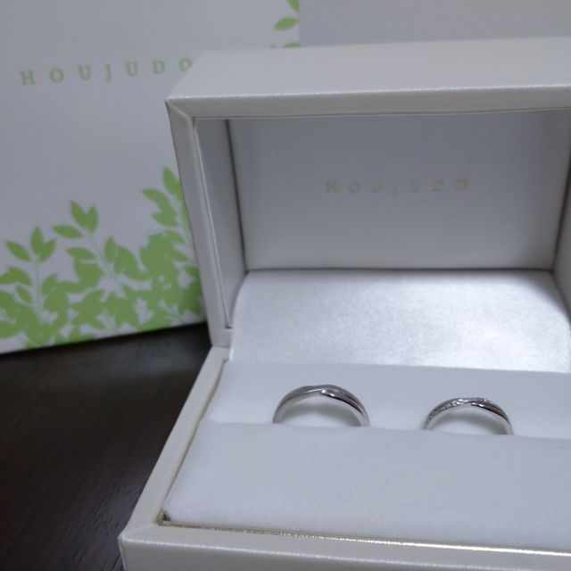 【宝寿堂(ほうじゅどう)の口コミ】 他社ではブランド価格が乗っている分、宝寿堂ではその分を指輪のクオリテ…