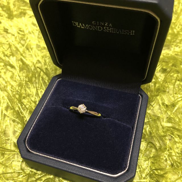 【銀座ダイヤモンドシライシの口コミ】 リング本体は、シンプルで爪の高さがあまり出ないことを選ぶ基準にしまし…