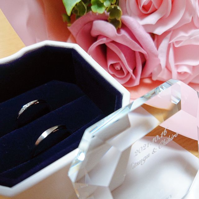 【4℃ BRIDAL(ヨンドシーブライダル)の口コミ】 以前から4℃に興味があり、何度か足を運んでいい指輪が見つかった為に彼女…