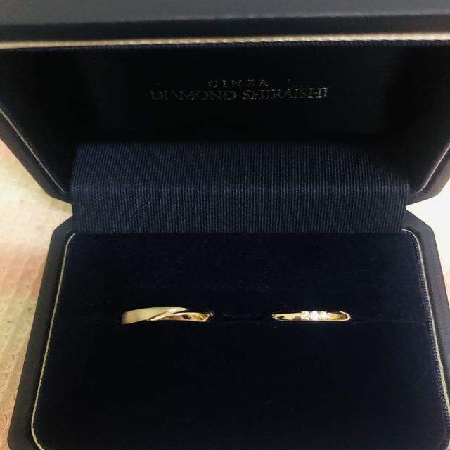 【銀座ダイヤモンドシライシの口コミ】 シンプルなデザインがよく、何もついてないリングにしようと思っていたの…