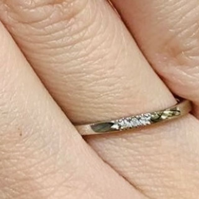【Joie de treat.(ジョア・ドゥ・トリート)の口コミ】 指輪のつけ心地もよく、デザインも洗練されていてとても可愛かった。指輪…