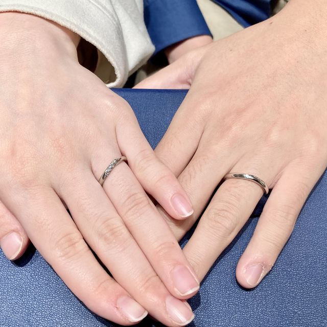 【銀座ダイヤモンドシライシの口コミ】 キラキラの反射がとても素敵で、しかも真ん中にぎゅっと集まっていること…