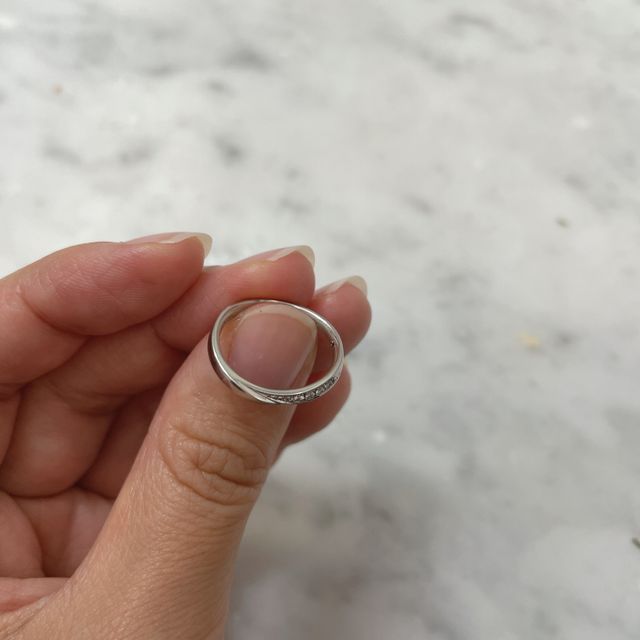 【AFFLUX(アフラックス)の口コミ】 シンプルなデザイン、価格も妥当でした。
特に珍しいなと思ったのがサイズ…