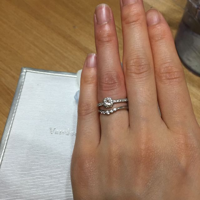 【ヴァンドーム青山(VENDOME AOYAMA)の口コミ】 ゴージャスなデザインにずっと憧れがありました。ダイヤが大きく見え、か…