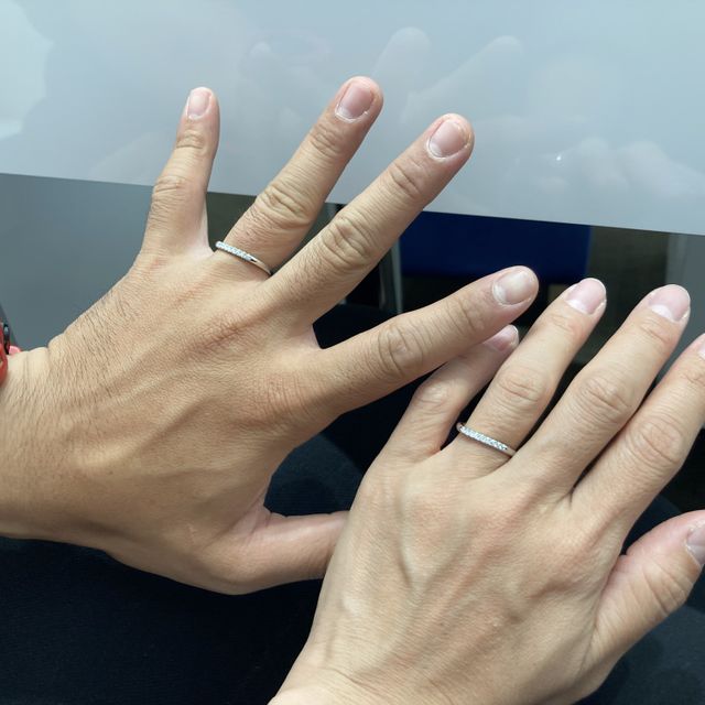 【4℃ BRIDAL(ヨンドシーブライダル)の口コミ】 全くお揃いが良くて探していたので、様々な物を見せていただく中で、15号…