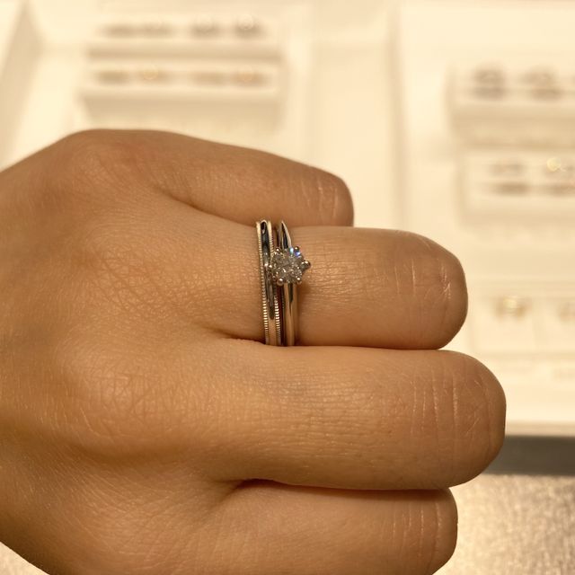 【ティファニー(Tiffany & Co.)の口コミ】 昔から憧れていたティファニーで婚約指輪を購入いたしました。ティファニ…