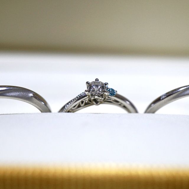 【ケイウノ ブライダル(K.UNO BRIDAL)の口コミ】 婚約指輪はデザイナーさんがその場でいくつか書いてくださり、要望にも応…