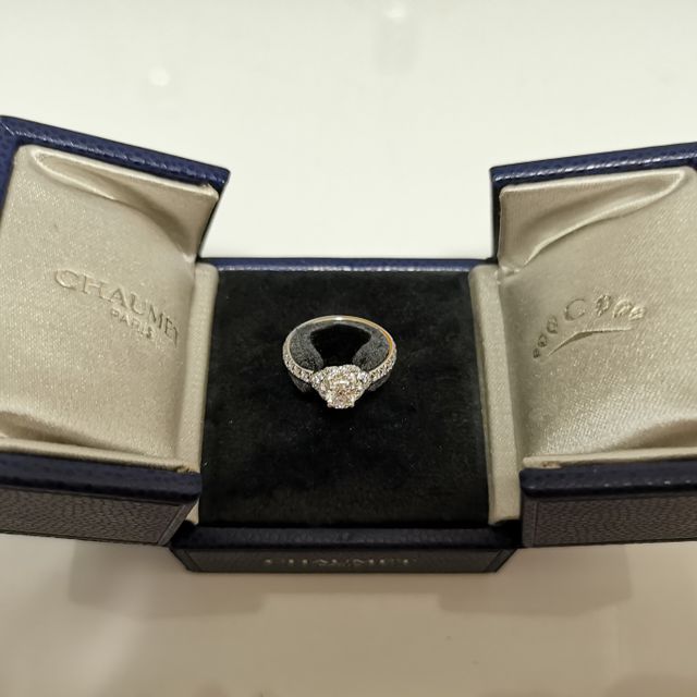 【ショーメ(CHAUMET)の口コミ】 ずっとショーメのリアンに憧れており、婚約指輪は好きなものを選んでいい…