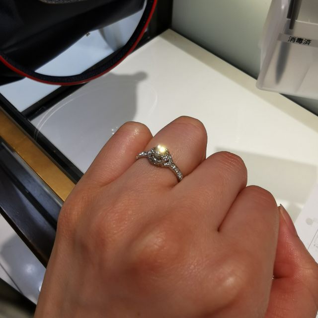 【ショーメ(CHAUMET)の口コミ】 ずっとショーメのリアンに憧れており、婚約指輪は好きなものを選んでいい…