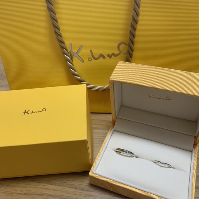 【ケイウノ ブライダル(K.UNO BRIDAL)の口コミ】 シンプルだけどダイヤは入れたかったので沢山のブランドを見て探しました…