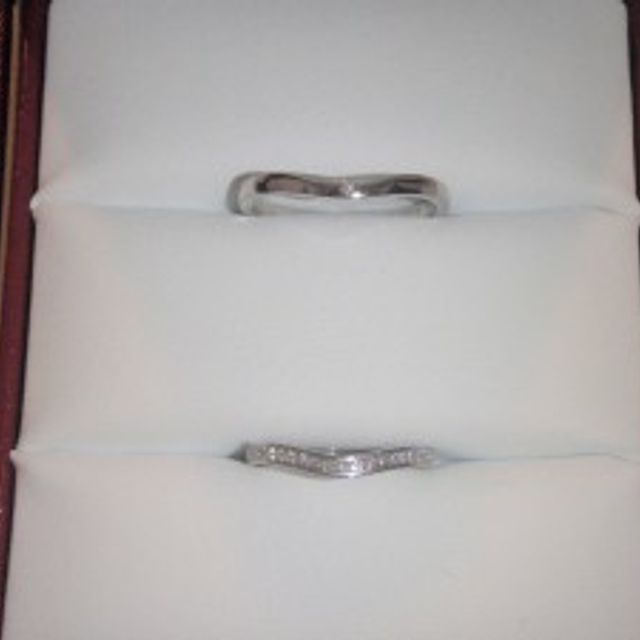 【カルティエ(Cartier)の口コミ】 常時付けるものなので流行りなどは考えずシンプルなものを選びました。だ…