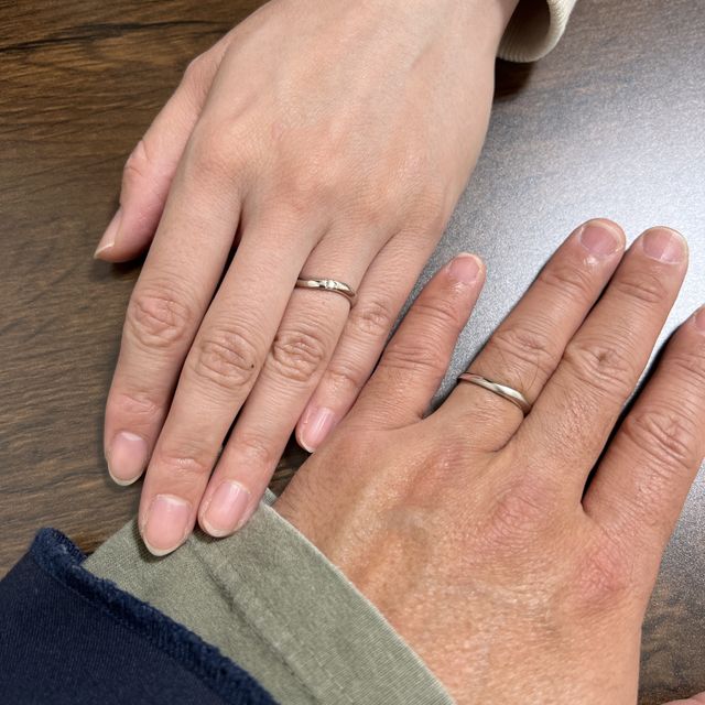 【4℃ BRIDAL(ヨンドシーブライダル)の口コミ】 当初の予定は、彼女の希望もありピンクゴールドで探していましたが、ピン…