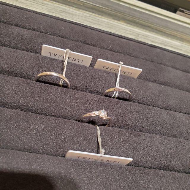 【TRECENTI(トレセンテ)の口コミ】 シンプルな物を探していたので大変良いデザインが多いと感じました。シン…