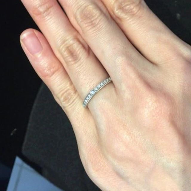 【エクセルコダイヤモンド(EXELCO DIAMOND)の口コミ】 エタニティリングで探していましたが、シンプルなものではなく個性的なも…