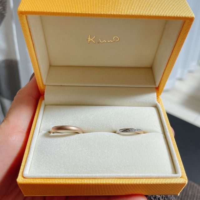 【ケイウノ ブライダル(K.UNO BRIDAL)の口コミ】 職業柄、落ち着いたデザインにしたかったのでこれに決めました。ホームペ…