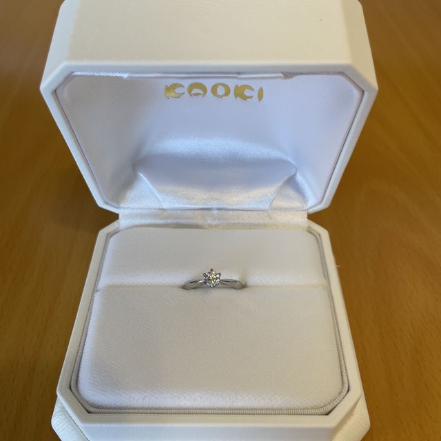 【カオキ　ダイヤモンド専門卸直営店の口コミ】 高品質のダイヤモンドにも関わらず、お値段が非常にリーズナブルで驚きま…