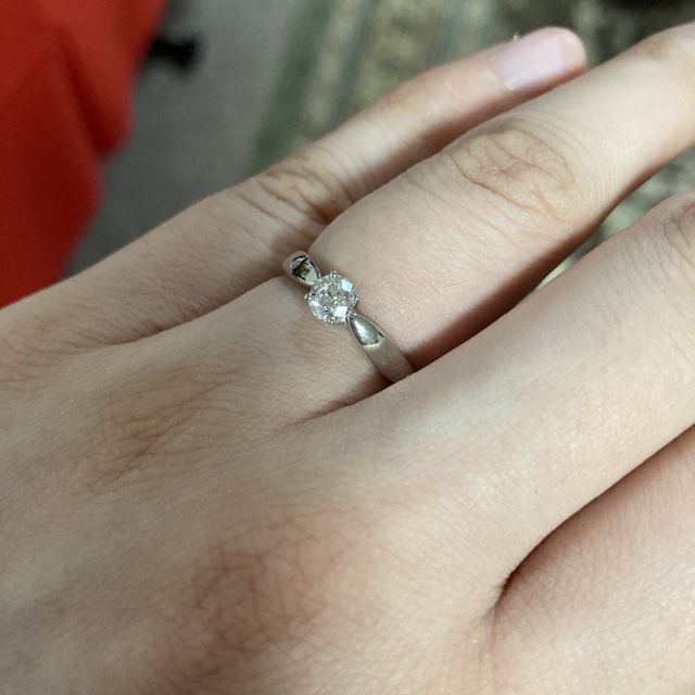 【ティファニー(Tiffany & Co.)の口コミ】 憧れのティファニーで婚約指輪を探しており、ハーモニーというデザインが…