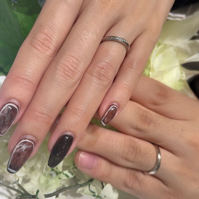 【4℃ BRIDAL(ヨンドシーブライダル)の口コミ】 ネットで見てこれ可愛いなと思って見に行ったら可愛すぎて即決しました。…