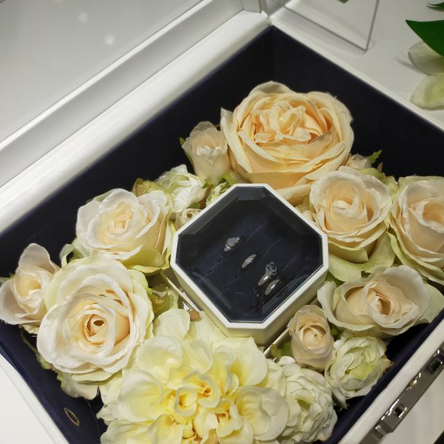 【4℃ BRIDAL(ヨンドシーブライダル)の口コミ】 普段アクセサリーを着けないのですが、1度着けるとその馴染みの良さに驚き…