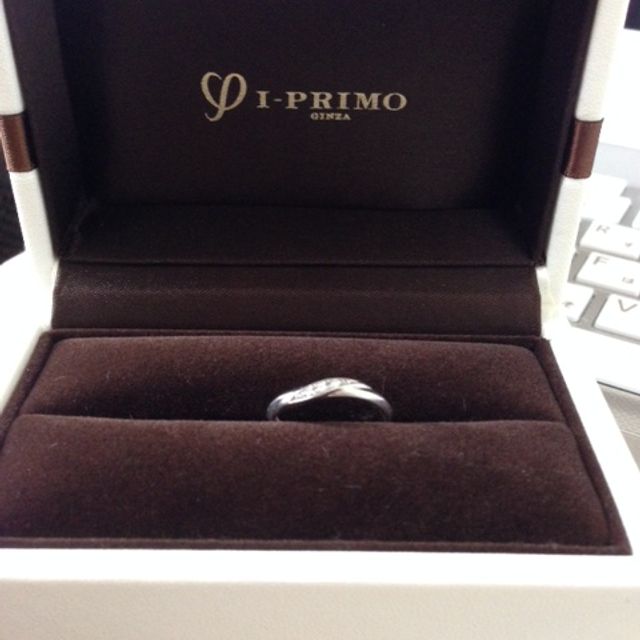 【アイプリモ(I-PRIMO)の口コミ】 結婚指輪は主人とペアでするので二人とも気に入りこの指輪を選びました。…