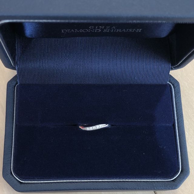 【銀座ダイヤモンドシライシの口コミ】 プラチナで小さなダイヤのあしらわれたものと決めていたので、来店前から…