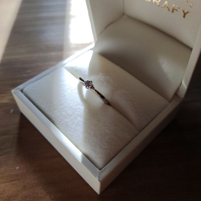 【CRAFY(クラフィ)の口コミ】 婚約指輪、結婚指輪ともに自分の手を加えることができ、世界に１つだけの…