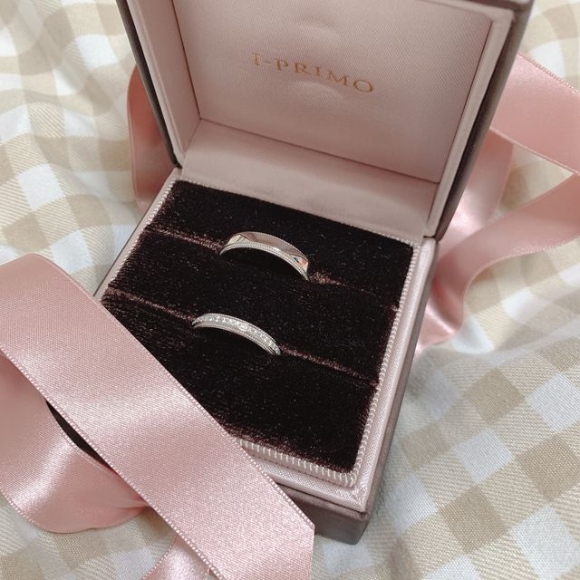 【アイプリモ(I-PRIMO)の口コミ】 夫の指が太く大きめなので、指に負けない太めのリングデザインにしたかっ…