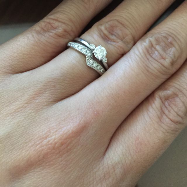 【俄(にわか)の口コミ】 交際中のペアリングなどは、
とても存在感のある派手でブランド名がいかに…