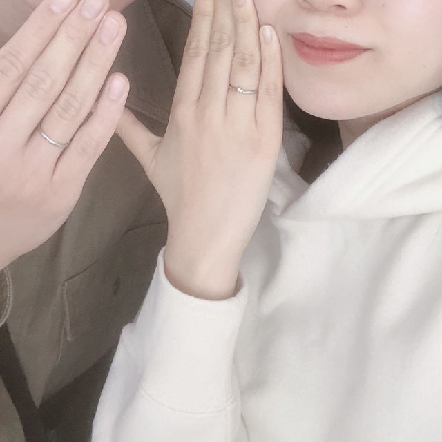 【銀座ダイヤモンドシライシの口コミ】 とにかくつけ心地がとてもいいです！とっても軽くてフィットして、つけて…