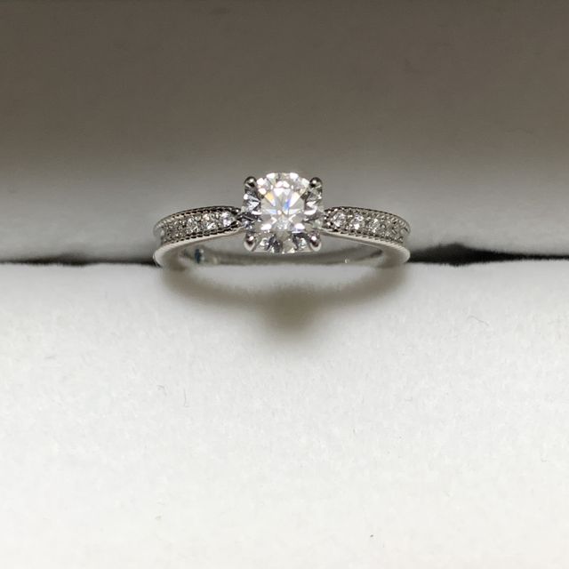 【都民共済(とみんきょうさい)の口コミ】 ダイヤモンドのルース、指輪の地金からデザインまで好きなものを自分で選…