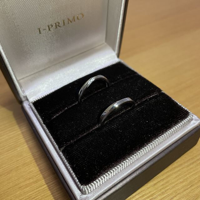 【アイプリモ(I-PRIMO)の口コミ】 プシュケー(メンズ用)です。
ダイヤがないメンズ用指輪は、ひねりなどのデ…