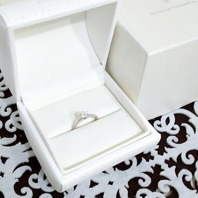 【ギンザタナカブライダル(GINZA TANAKA BRIDAL)の口コミ】 私は派手でもなく地味でもないジュエリーが好みです。この指輪はまさに私…