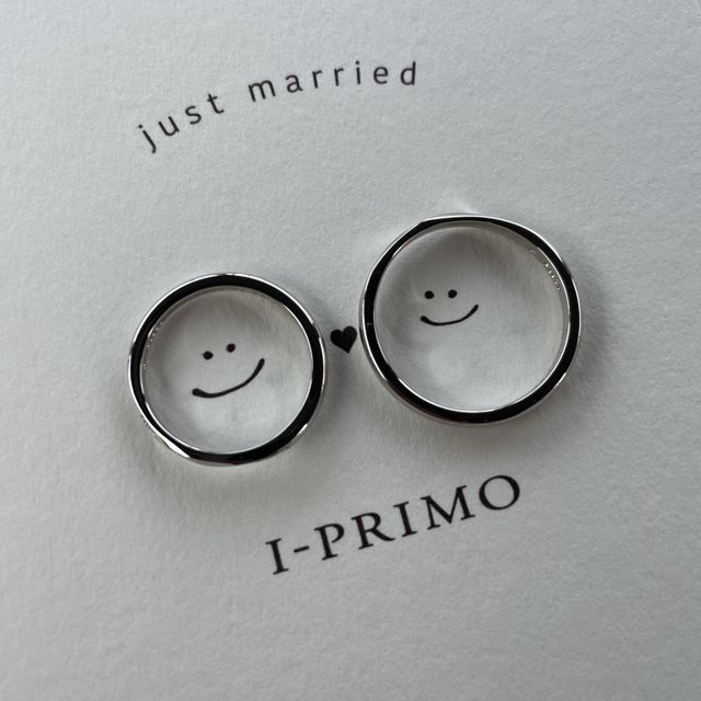 【アイプリモ(I-PRIMO)の口コミ】 結婚指輪の決め手はデザインです。
いろいろあって迷ったのですが、店員さ…