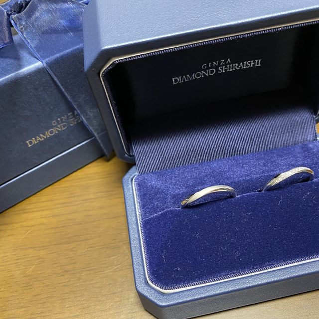 【銀座ダイヤモンドシライシの口コミ】 ダイヤがたくさん付いているので、試着したときに手元がキラッとするとこ…