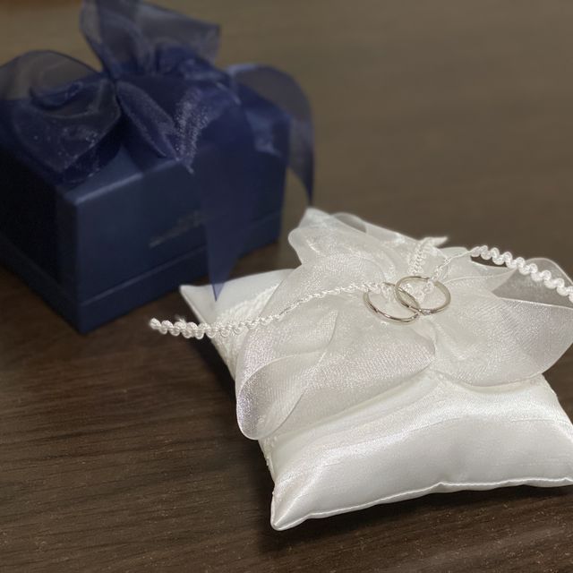 【銀座ダイヤモンドシライシの口コミ】 ダイヤモンドがしっかりとしていて、かつデザインもさりげない可愛さが。…